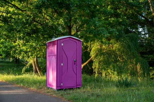 Best Portable bathroom rental  in La Presa, CA